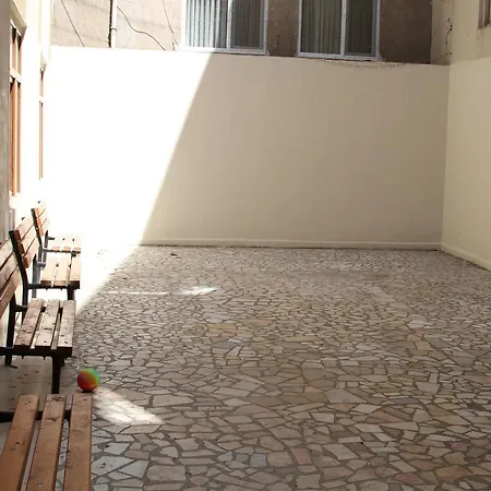 Lidya * Provincia di Istanbul